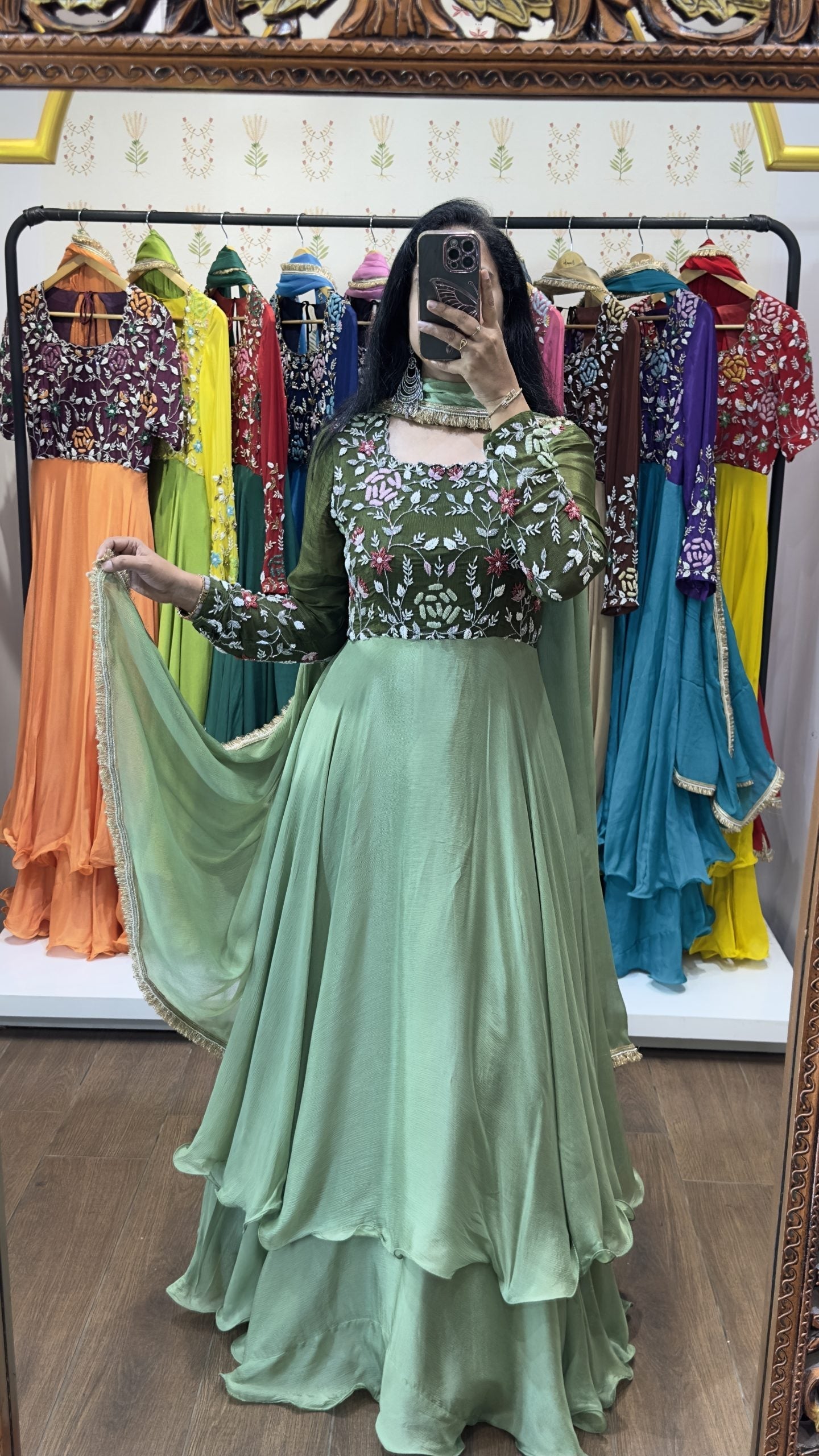 Nitya – Mehendi Green & Light Green