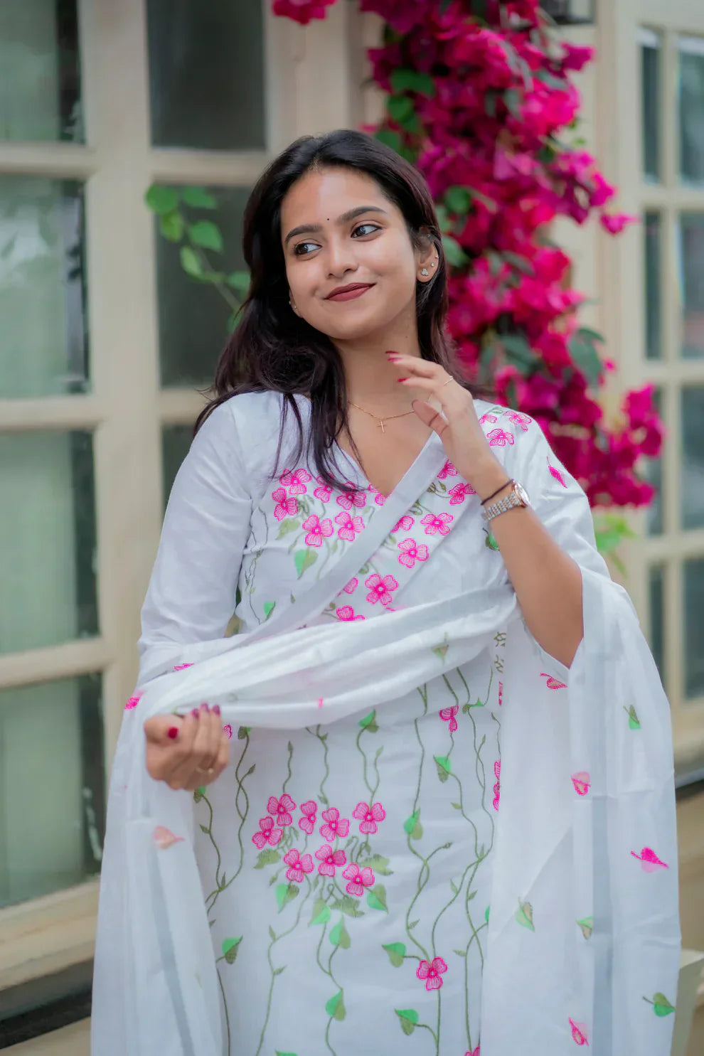 Grace in Every Thread – This white cotton kurta set