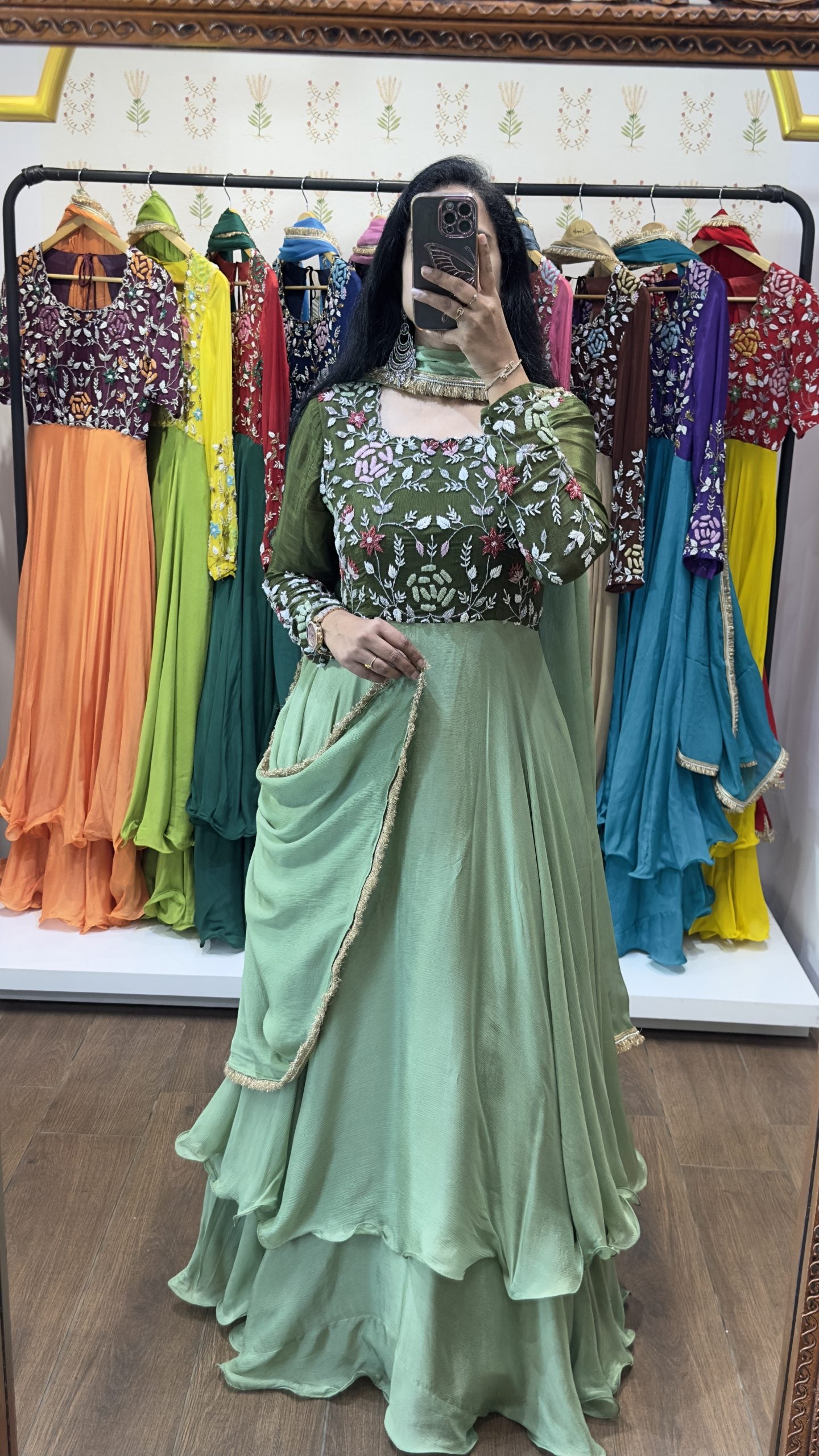 Nitya – Mehendi Green & Light Green