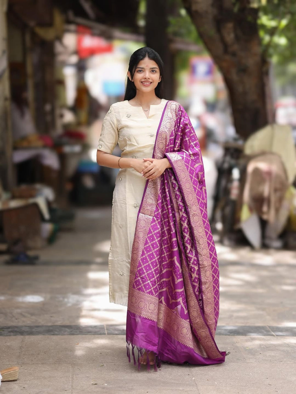 Shrungar Our Tissue Handwork Kurti And Banaras Silk Shawl Set